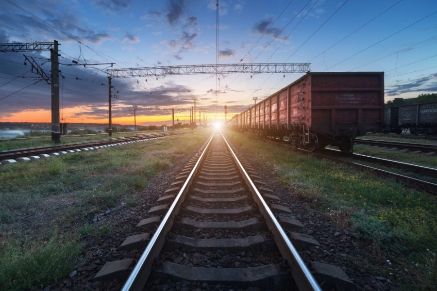 Kazachstan jako strategiczny węzeł logistyczny: Potencjał i możliwości transportu kolejowego towarów